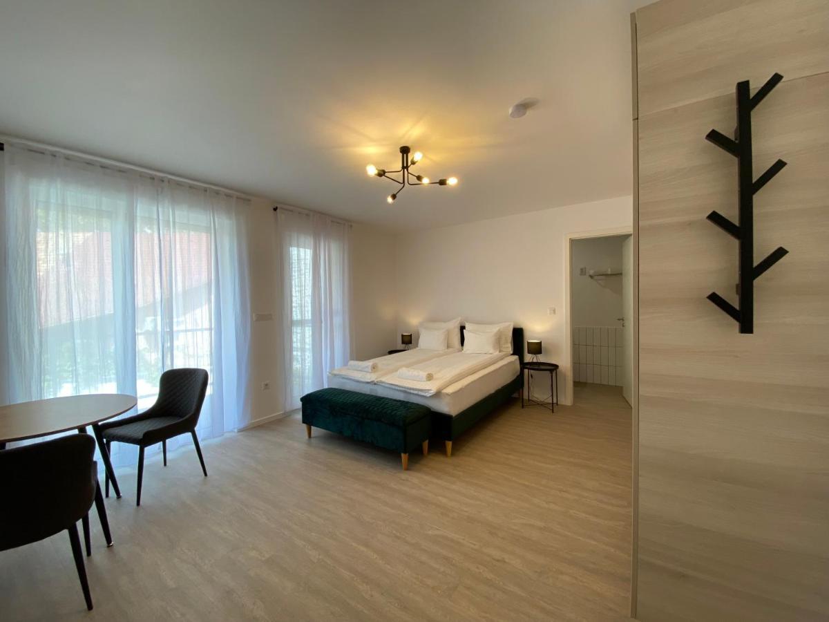 Mathias Premium Apartments แซแก็ด ภายนอก รูปภาพ